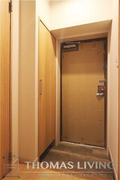 ウィングス西本町の玄関