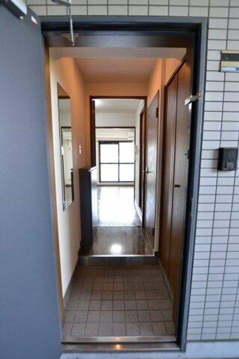 大阪府堺市中区深井沢町(マンション)の賃貸物件の玄関