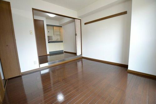 大阪府堺市中区深井沢町(マンション)の賃貸物件の居間