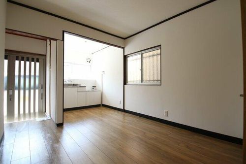 大阪府堺市東区日置荘田中町(一戸建)の賃貸物件の居間