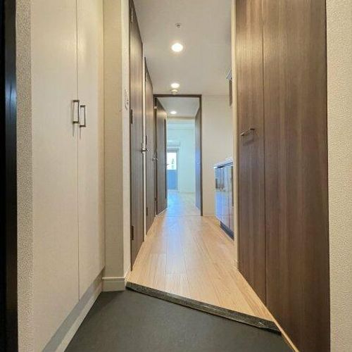 プレサンス上前津グレースの玄関