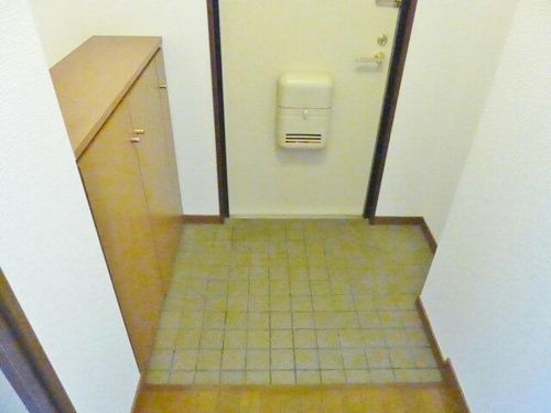 エクセール松原の玄関