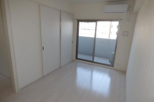 福岡県北九州市小倉北区馬借2丁目(マンション)の賃貸物件の居間