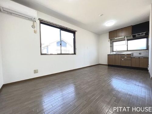 ハートホームⅡ101の居間