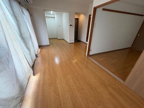 サンエービル301の内装