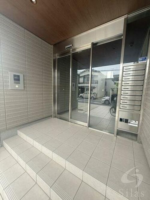 メゾン グランシャリオの玄関