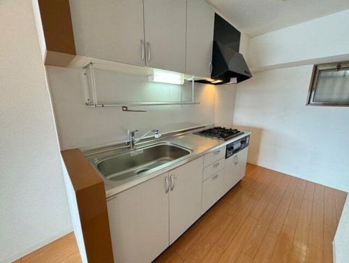 清川六番館のキッチン