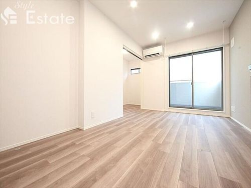 中村区高道町APの居間