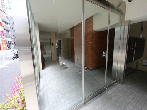Naviglio Palazzo(ナヴィリオパラッツォ)の玄関