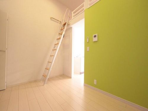 グリーン・ノアの居間