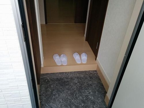 ブリリオ大阪BAY205の玄関