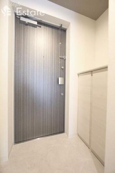 S-RESIDENCE池下駅前の玄関