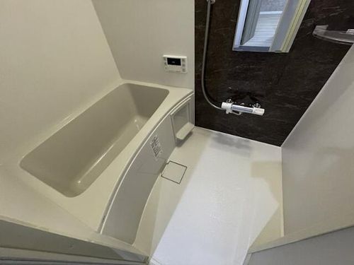 T-manoir天下茶屋 ティーマノワールテンガチャヤの風呂