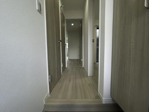 T-manoir天下茶屋 ティーマノワールテンガチャヤの玄関