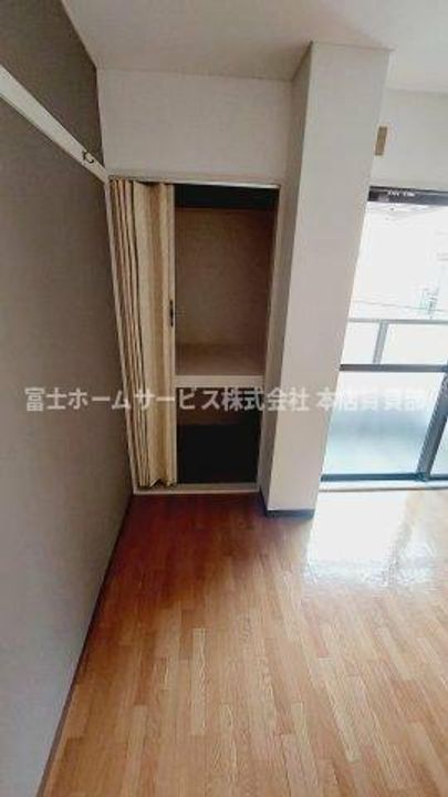 コーポラス我孫子400の居間