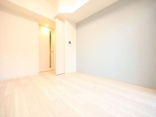 プレサンス伏見アーバンベースの居間