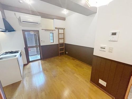 花隈岩崎マンション101の内装