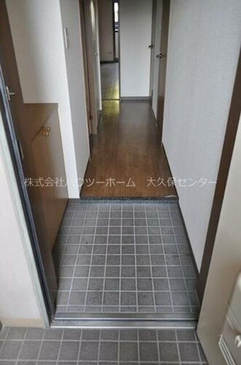 ラポート小林の玄関