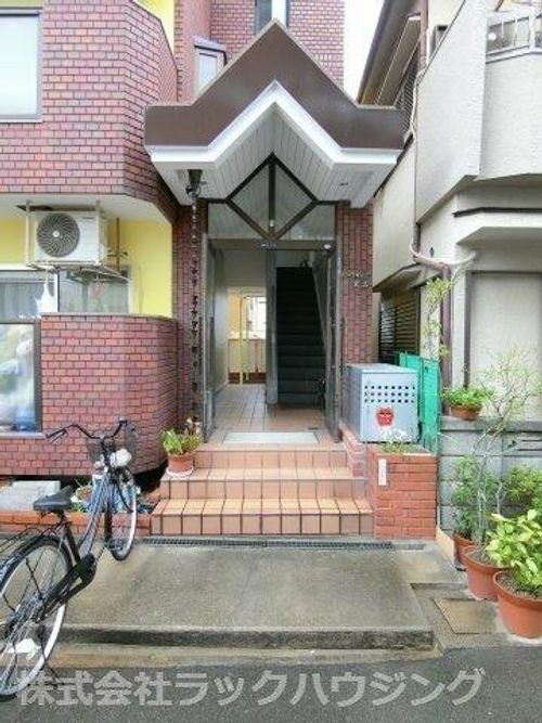 パークサイド末広の玄関