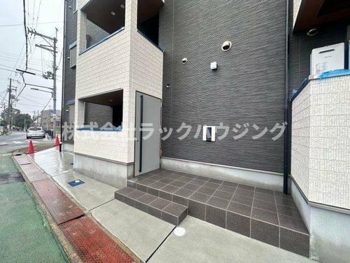 レアリゼ門真の玄関