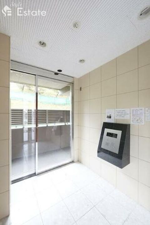 ジオステージ東山の玄関