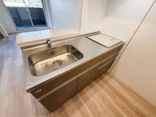 セレニテ新大阪グランデ シュッドのキッチン