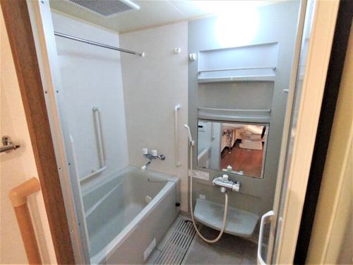 ルーエハイム千里丘の風呂