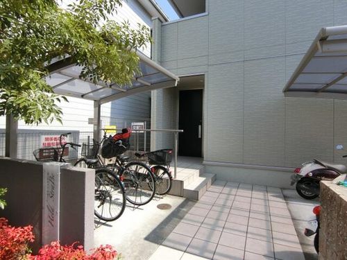 ヘルト・シュトラーセの玄関