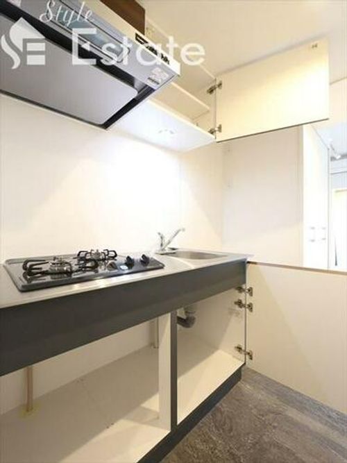 シーズンフラッツ千種のキッチン