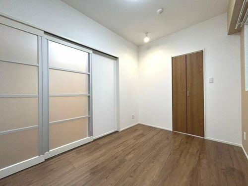 Studie小文字通りの内装