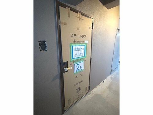 Studie小文字通りの玄関