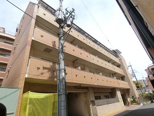 ルーエハイム千里丘の外観