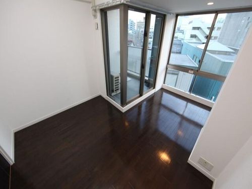 リエス鶴舞EAST TOWERの居間