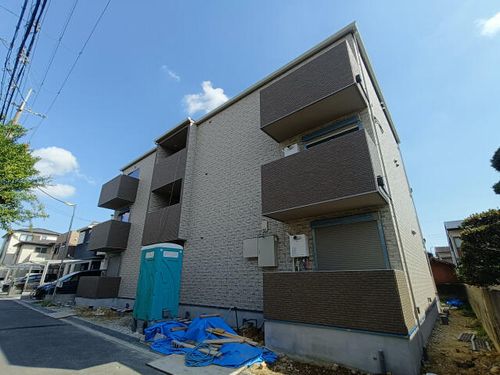エテルナコート総持寺の外観