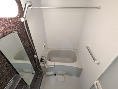 クリエオーレ庄屋Ⅱの風呂