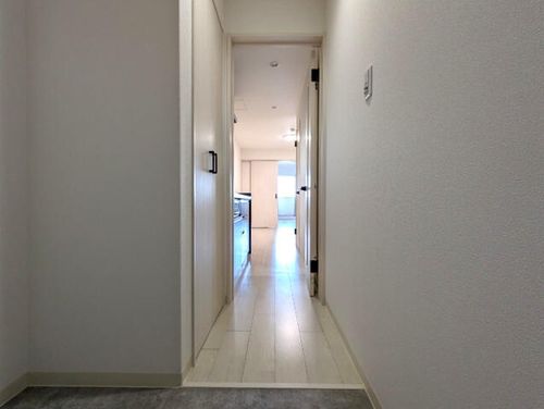 クリエオーレ庄屋Ⅱの玄関