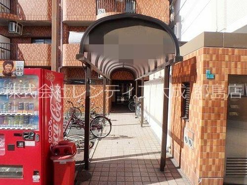 大阪府大阪市都島区都島中通1丁目(マンション)の賃貸物件の玄関