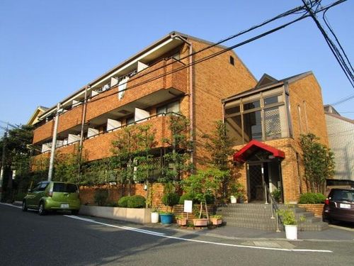 メゾンシャルマンの外観