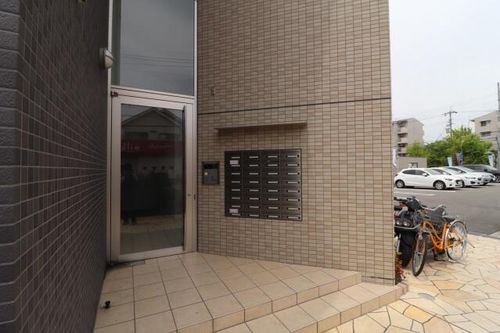 アルヴィータの玄関