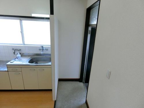 コーポ角野5の玄関