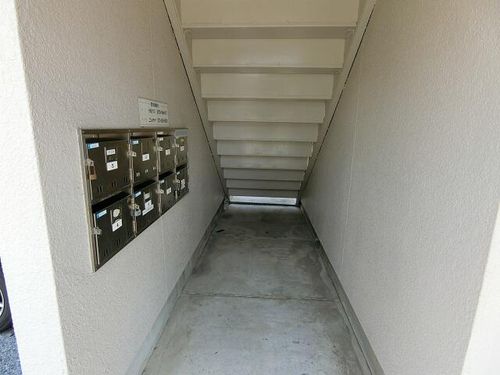 コーポ角野5の玄関