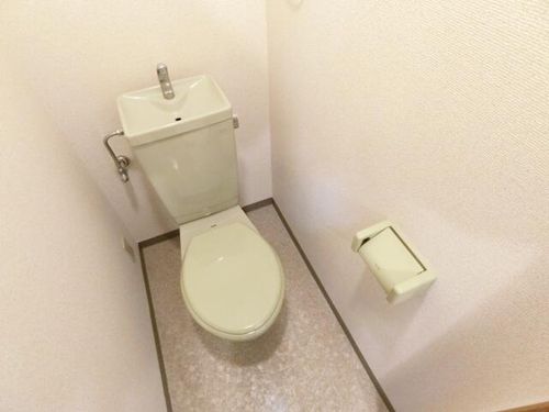 ウエストコーポの内装
