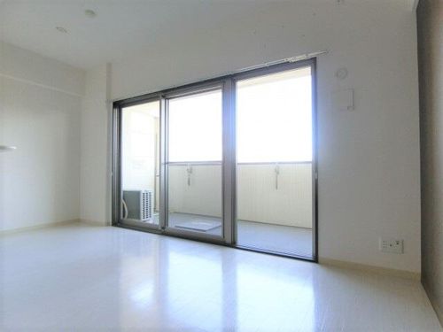 ルオ マルーンの居間