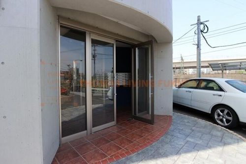 福岡県北九州市八幡西区皇后崎町(マンション)の賃貸物件の玄関