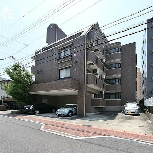 レジェンド21の外観