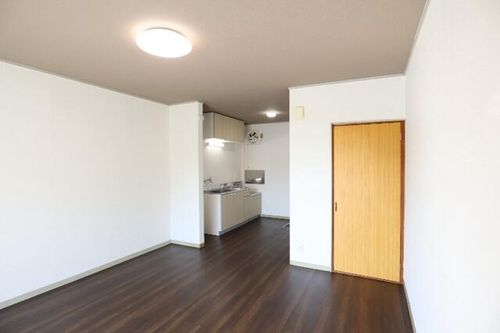 ジュネス三ケ根の内装