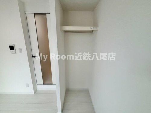 地下鉄谷町線平野駅3階建新築の内装