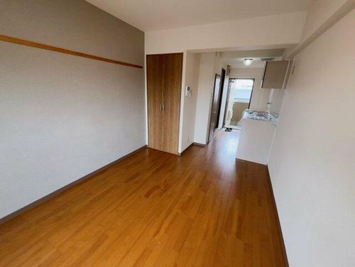 シティハイツSAKAE205の内装