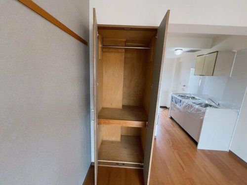 シティハイツSAKAE205の内装