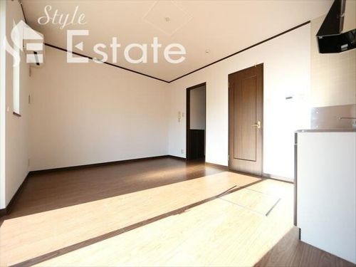 愛知県名古屋市天白区土原3丁目(アパート)の賃貸物件の居間